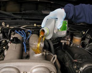 types of car engine oil