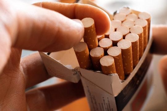 How many Packs of Cigarettes are in a Carton